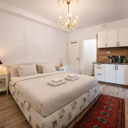 Garden Studio With Kitchen & Bbq - Kindstay Suites Prague Airport Tuchomerice